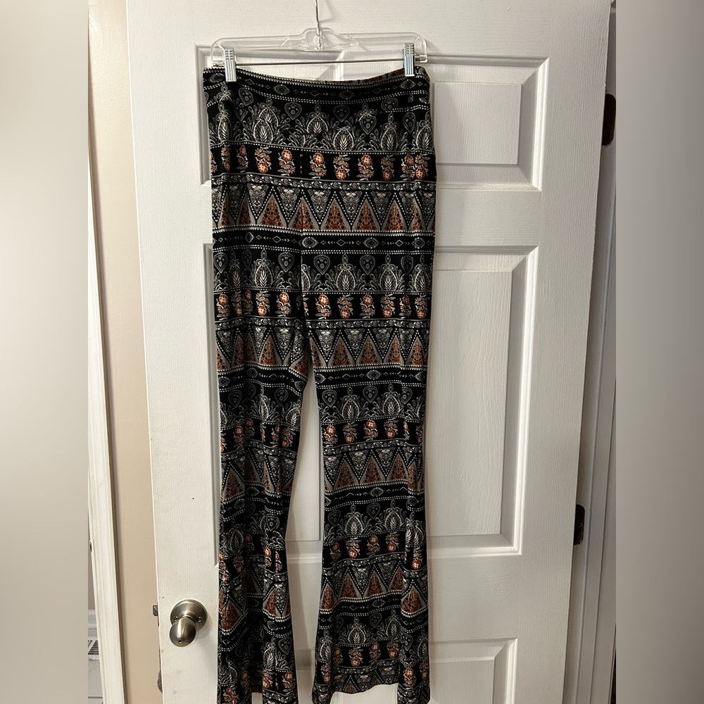 American rag multicolor flair leggings size XL